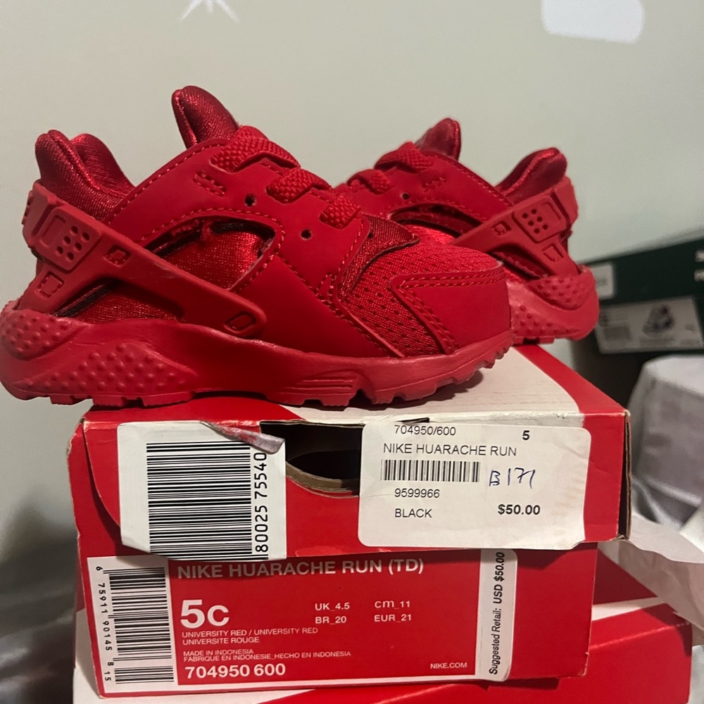 BRAND NEW IN BOX NIKE TODDLER HUARACHE